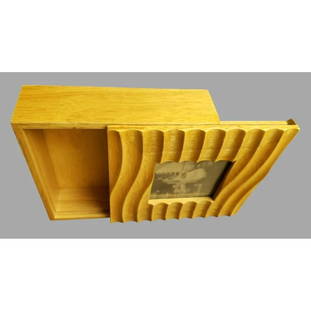 UMBRA STRAND BOX FRAME Warm Yellow Natural Wood With Textured Design 3.5